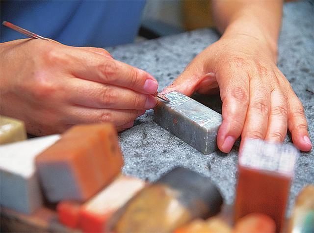 书法家协会|专访大庆甲骨文书法传承和发展推动者董洪涛--承古泽今