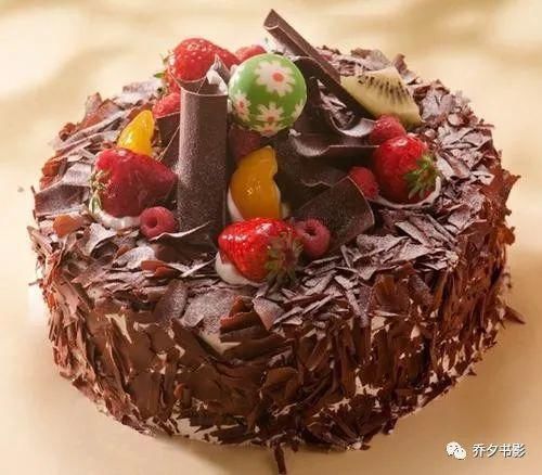 攀比|孩子过生日,妈妈送了一个蛋糕去幼儿园,结果被其他家长骂了