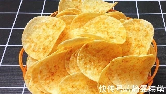 教你做薯片，多一个步骤，一个一口嘎嘣脆，好吃到停不下来