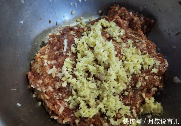 松鼠桂鱼|年夜饭想露一手，试试这道国宴菜，做法简单，待客也有面子！