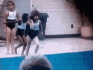 |搞笑GIF动画:岁月催人老,时间是很真实的杀猪刀啊!