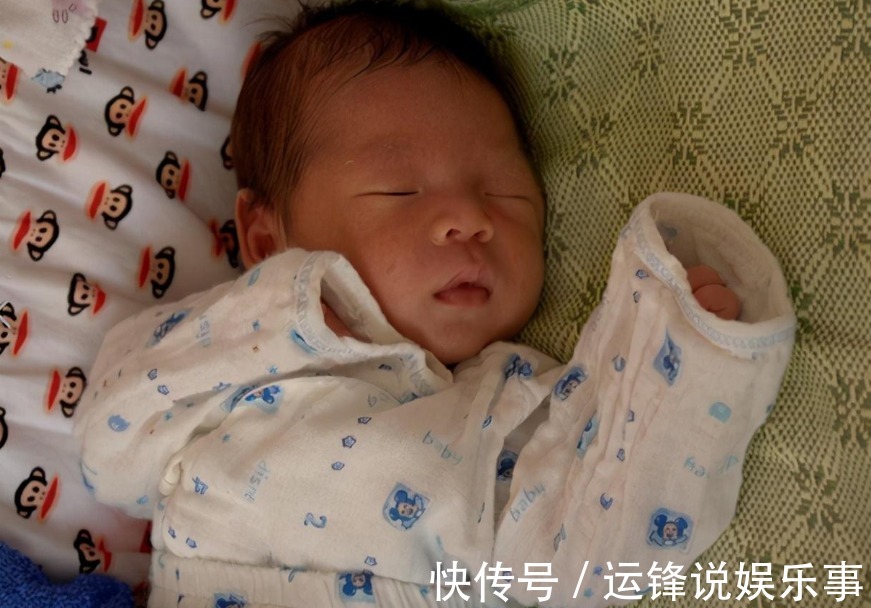 孕妈|孕妇长期左侧躺,宝宝脖子会发育畸形?孕妇睡姿需要根据孕期决定