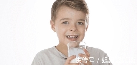 喝牛奶|对于个子比较矮的孩子来说,喝牛奶真的可以长高吗?