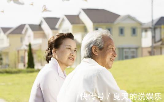 老伴儿|68岁老人坦言:喜欢上年轻的伴侣,却毁掉了自己的晚年