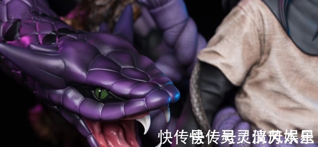 万蛇|火影大蛇丸双通灵兽手办,万蛇瞳孔栩栩如生,白磷大蛇造型亮眼