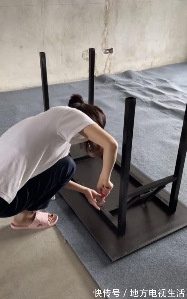 头条|90后女孩回应买房入住毛坯房:觉得再租房不划算 视频都是自己拍摄