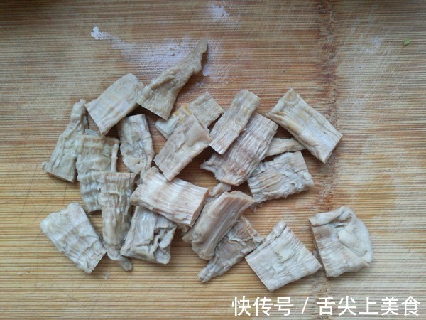 骨髓|它是猪身上的一块宝,肉贩子自己偷偷留着吃,聪明人抢着买