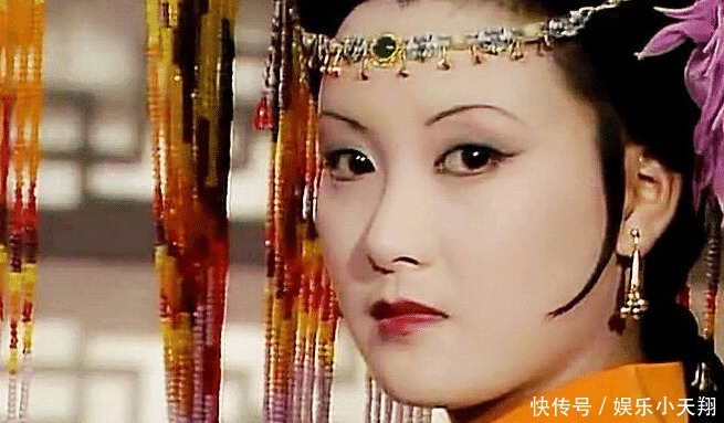 红楼梦中的贾母有多厉害 但从她用王熙凤这件事, 就看出不简单!