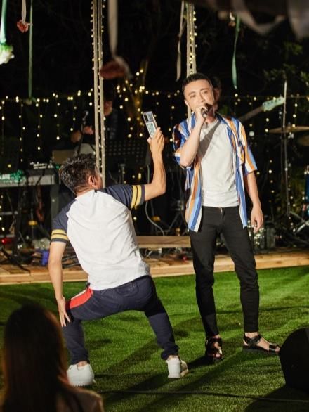 萧敬腾|《你好生活》萧敬腾燃爆全场，徐梦洁唱彩虹的笑画面多美好