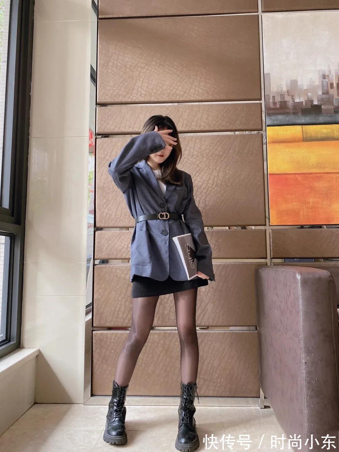 装扮","m":"e6fcb89b25e24a09ae2db1e6ff6a4ee726d3fa8","nlabel":"stat_3162570250:zm.news.so.com:5Y2K54Of55Sf5rS7,pageType_zmt,glevel_3","ntag":"tfashion;sfashion_时尚;kfashion_1:美的;kfashion_1:打底裤;cfashion_S:5:2272:气质:紧