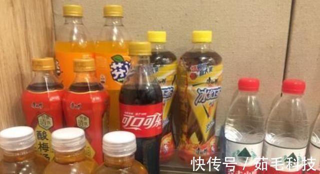 零食|9岁女孩呕吐不止,宝妈以为是肠胃炎,送医检查后医生来晚了