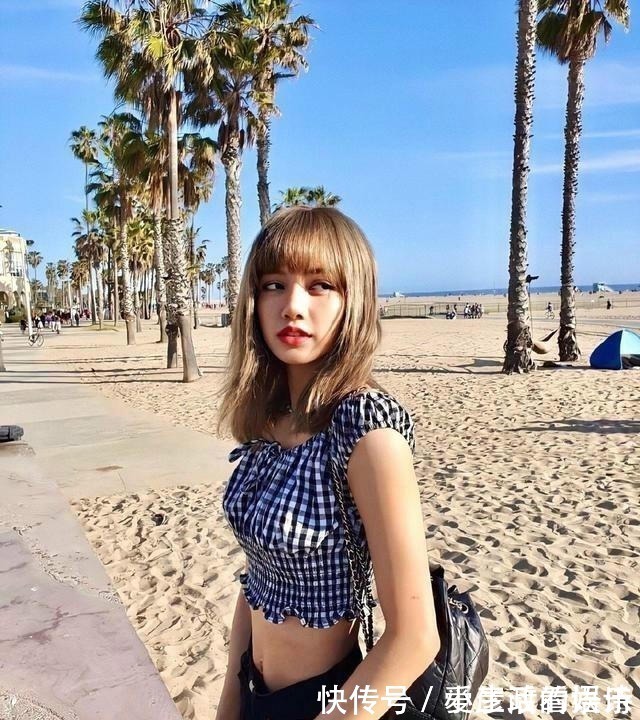 青木 别再染“挂耳染”了!今年秋天流行“奶茶发”,时髦减龄又气质