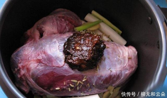 酱香|父亲用30年土方法酱牛肉,牢记3个小技巧,牛肉酱香浓郁不腥不散