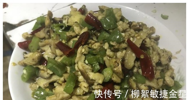 辣子鸡|干辣椒总是炒糊70岁厨师只需多这2步，香辣不糊，炒菜都有！