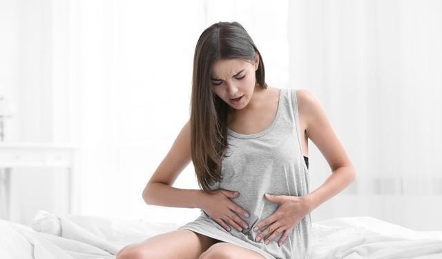 禁忌|洗头是“姨妈期”禁忌?妇科专家:8件事真的不能在经期做