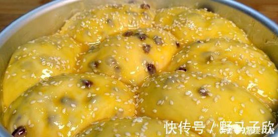 教你面包简单做法，不用烤箱和电饭煲，松软香甜，我家一周做5次
