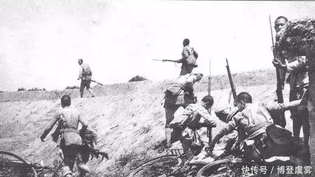 提出|日本老兵到中国旅游,在纪念馆见到自己当年的装备,当场提出要求