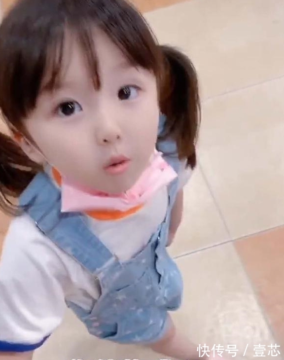 爸爸|5岁女儿累了求抱抱，被爸爸残忍拒绝，结果一句话宝爸乖乖就范