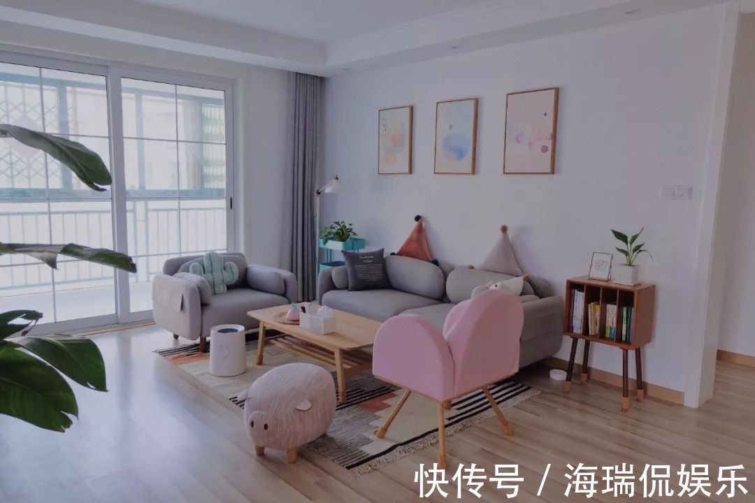 三人位|客厅沙发这样摆放,面积直接大了一倍,邻居见了挤爆门来学!
