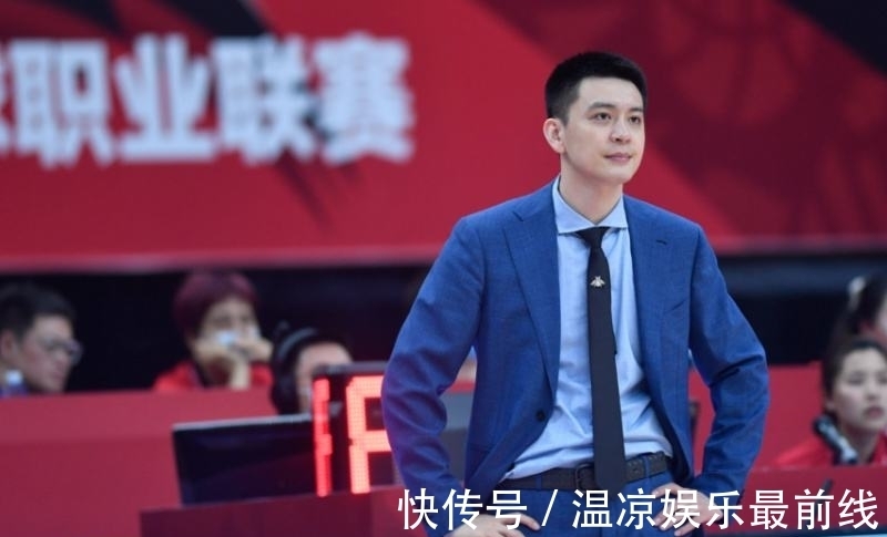 罚款|杨鸣因缺席赛后新闻发布会,被CBA罚款1万元