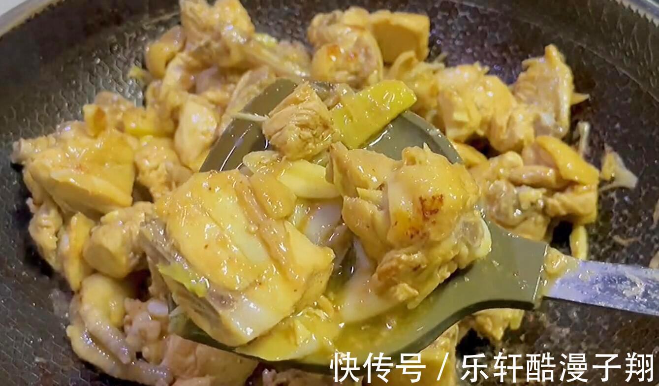 香菇|炖鸡到底要不要焯水 很多人都做错了，难怪又腥又柴，原来有诀窍