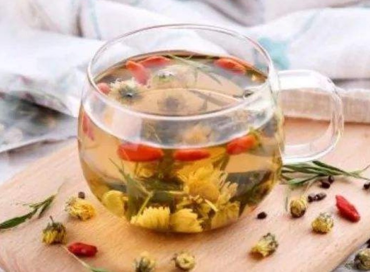 枸杞|枸杞和“它”是天生一对，若能连喝3天，可能肾补满，肝也干净了