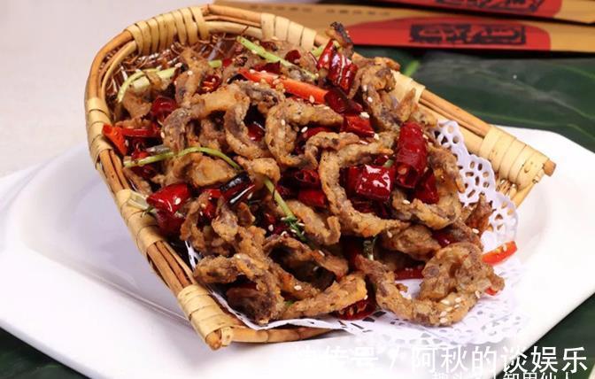 干辣椒段|美食推荐:干煸腰筋、脆皮哈密瓜卷、米椒姜爆兔制作方法