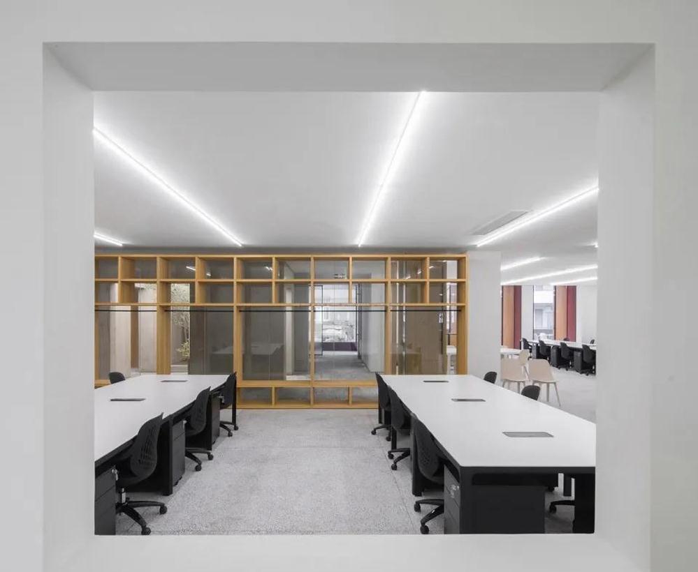 焦虑情绪&如何减轻人们在办公空间环境中的焦虑情绪