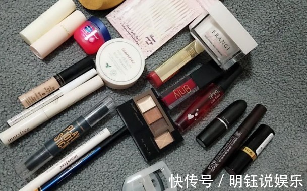 老师|老师透露孩子“早恋”,都会买3样东西,看看你家孩子买了吗