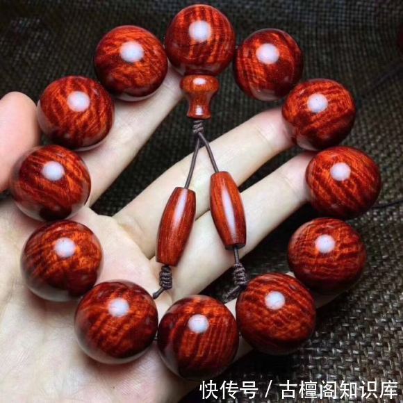 小叶|刚入坑 小叶紫檀 各种花纹如何选择?