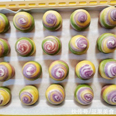彩虹螺旋酥,层层起酥,吃一口唇齿留香