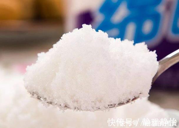 一样是白糖,“白砂糖”和“绵白糖”有什么不同?明白后别再乱买