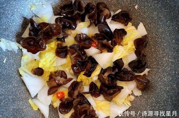 做法|木耳炒白菜的做法,低脂美味有营养