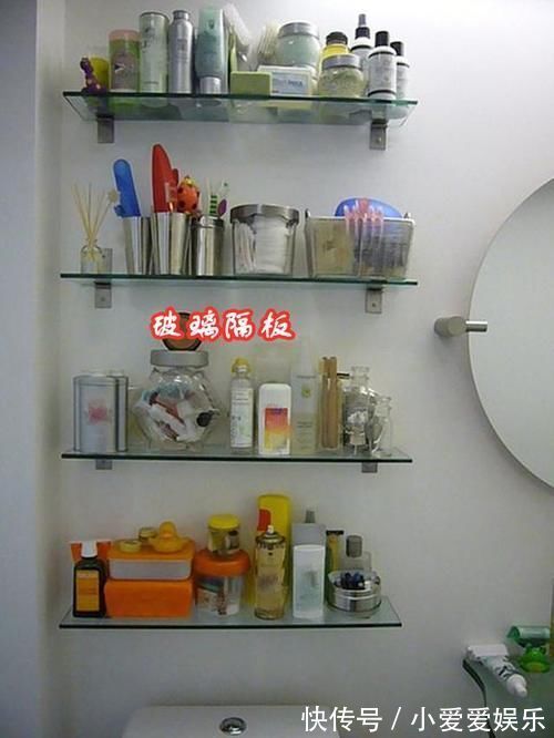 收纳|洗漱区打柜子不是唯一，侧边挖一排壁龛，化妆用品分类归纳整齐了