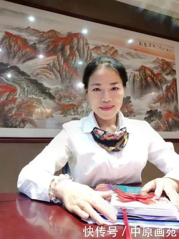  莲鞘|毛毛祥光见拂晓胜芳洁雅出莲鞘