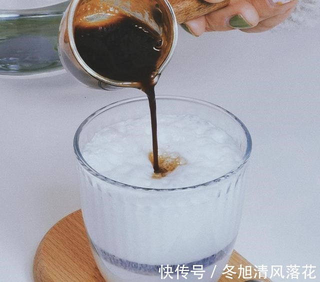 冬日5款拿铁制作，暖胃又暖手，每一款的味道都让你意想不到！