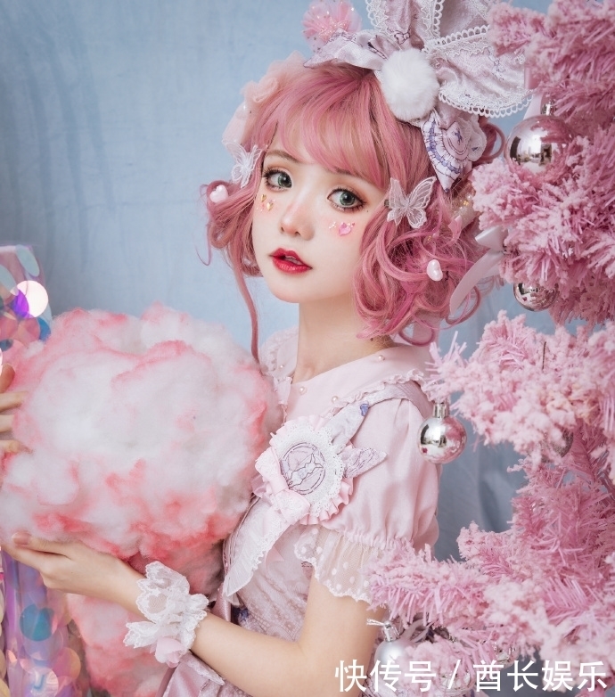 看起来|这个风格的洛丽塔总被嫌弃,看起来还很廉价,但lo娘偏偏很爱它
