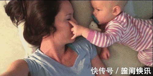 小手|孩子的这4种行为是在向妈妈示爱,家长别在拒绝让宝宝伤心了