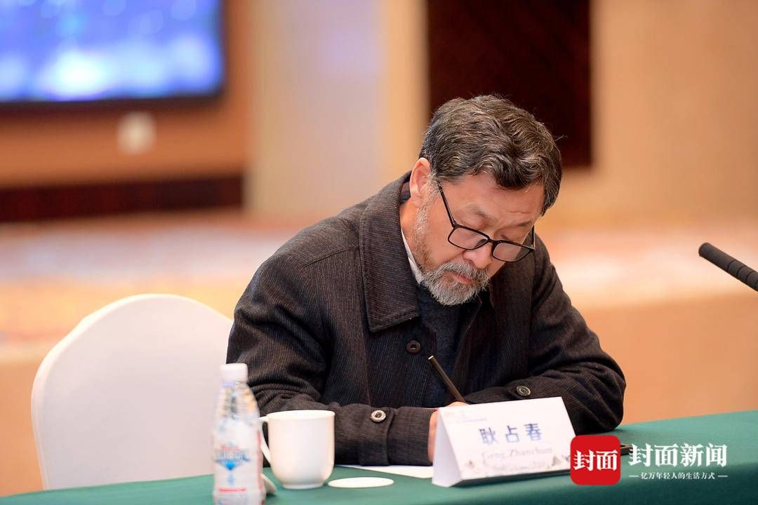 诗歌史！诗歌评论家耿占春：“李杜”诗歌在语言上的开创性 特别值得当代诗人学习|成都国际诗歌周