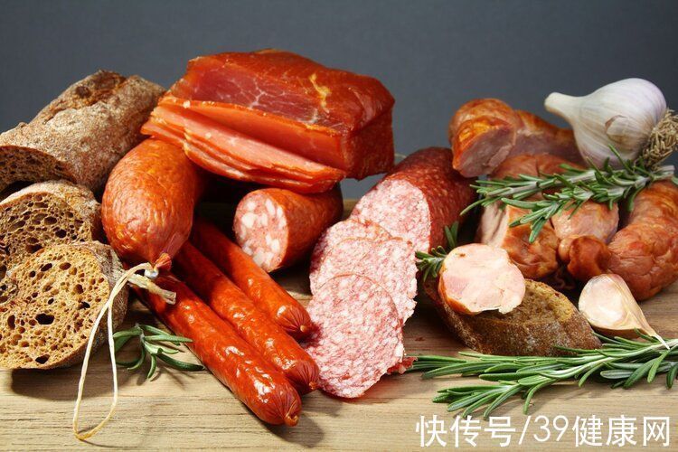 致癌物|方便面吃多了会致癌?世卫组织:真正致癌的食物是6种,尽量少碰
