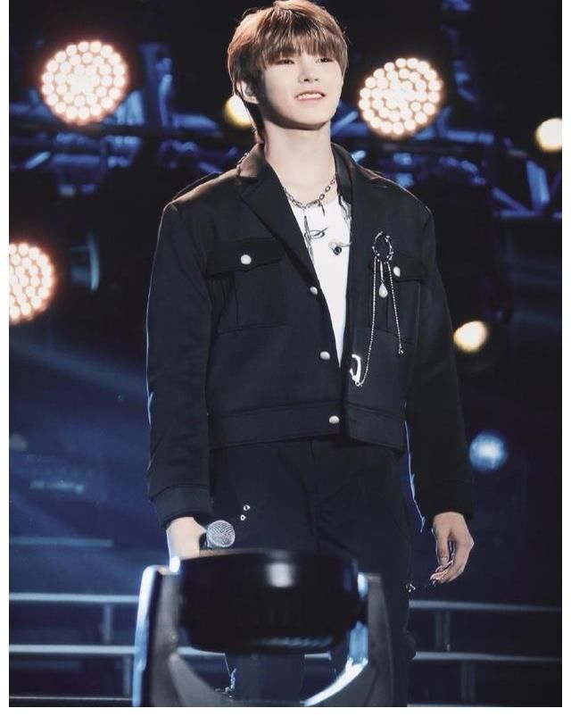 唐九洲|IXFORM正式成团:团综撞名THE9成焦点,罗一舟唐九洲热度十足