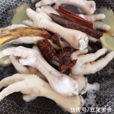 鸡爪|这道酱香卤鸡爪,一上桌就被哄抢一空