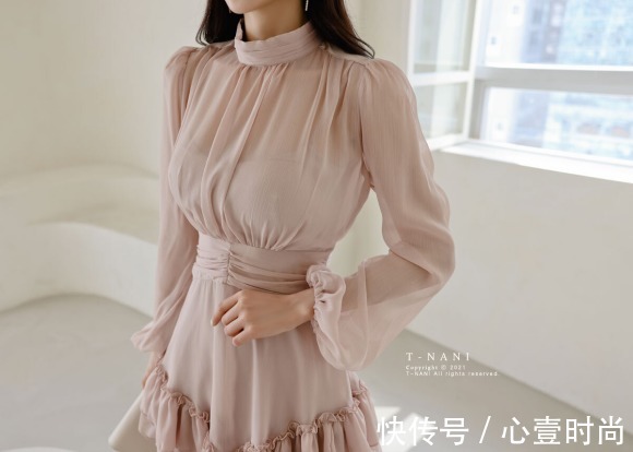 层叠裙|女神孙允珠的时尚搭配:紫檀浣纱栀子轻幔绢彩层叠裙