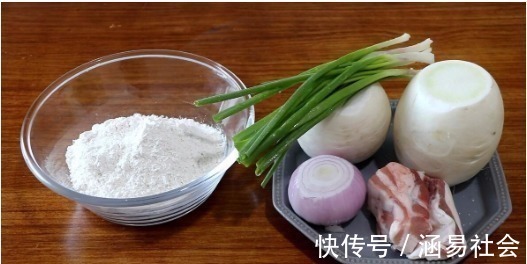 花椒粒|一碗面粉,2个萝卜,教你做好吃的萝卜丝饼,爱吃萝卜的快收藏