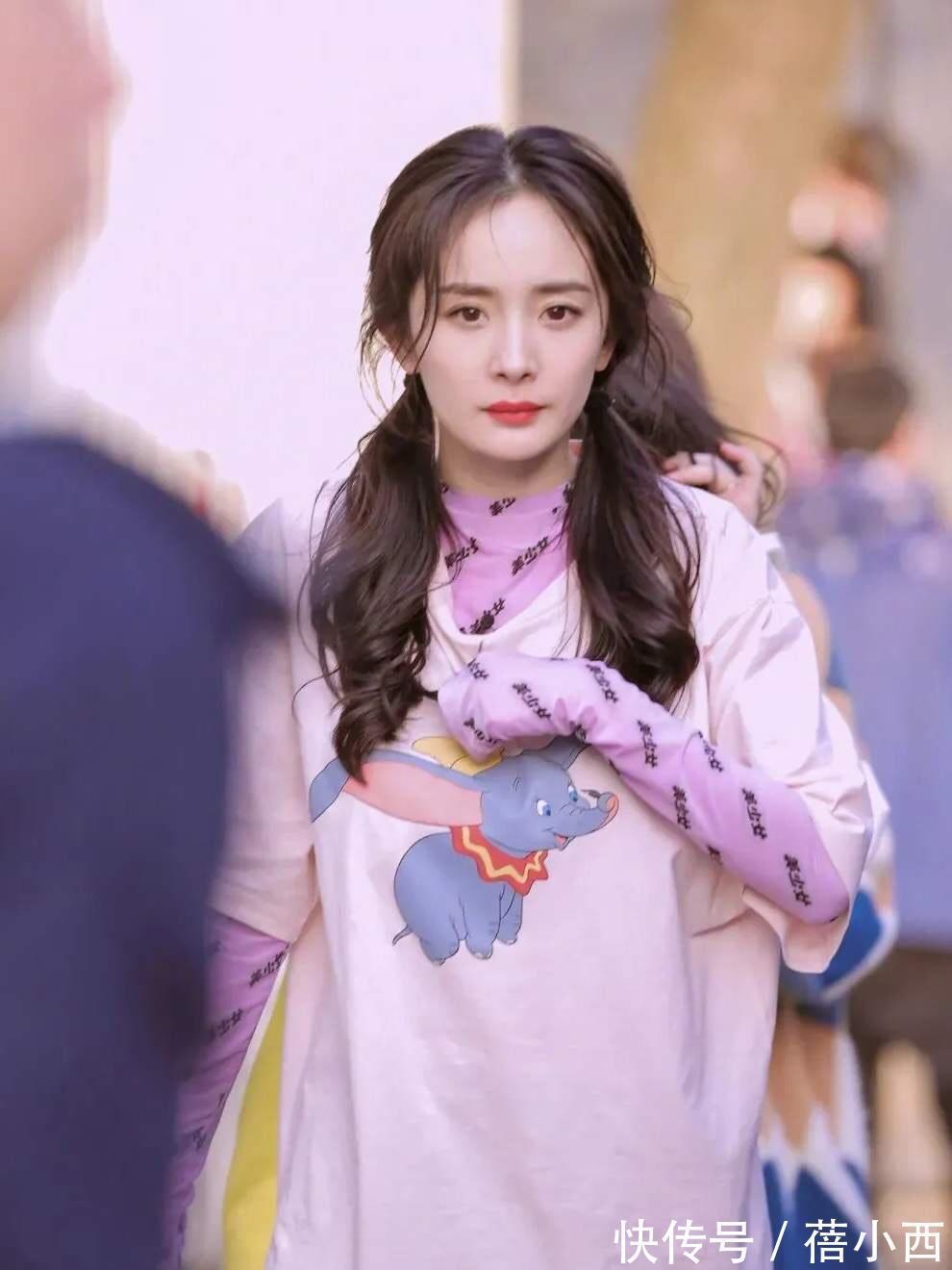 小白|夏日T恤“1+1”叠穿法,瞬间get博主风范,助你迅速提升穿衣品味