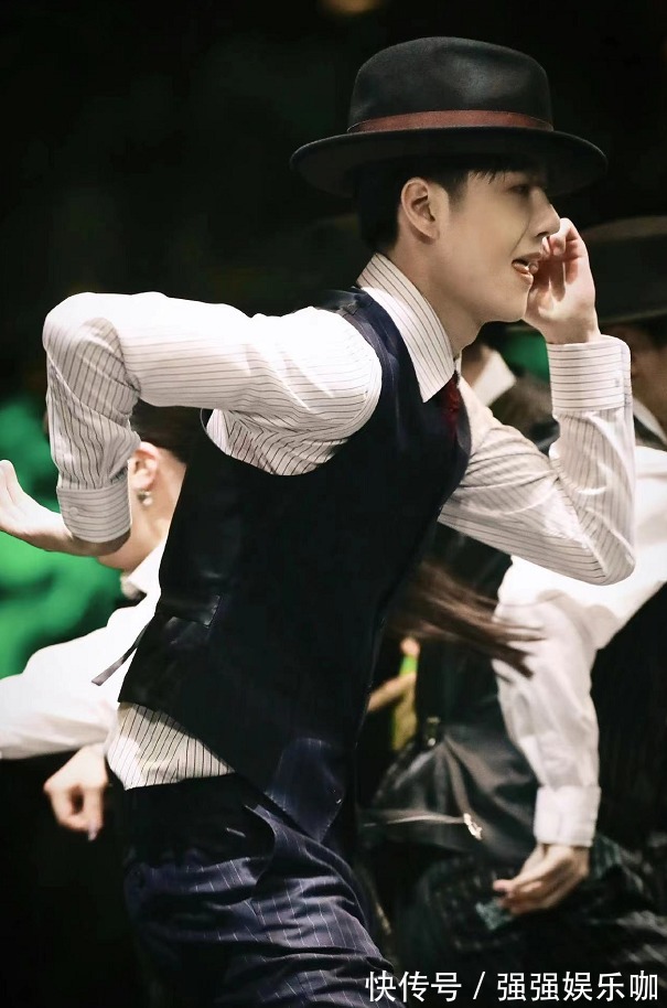 街舞第四季总决赛：王一博率领一波王炸全员晋级！叶音再次夺冠！