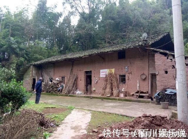 集体|户口不在村里但老家有房,农村宅基地政策里,你要知道的四件事
