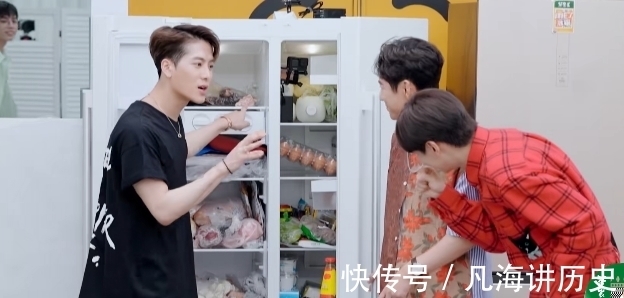 何炅|赵露思、汪苏泷爆笑斗嘴,像极了小学生吵架,何炅劝架失败