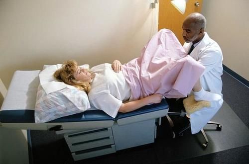 尴尬事|“比起分娩痛更怕丢尊严”,产妇哭诉隐私难保,尴尬事一件接一件