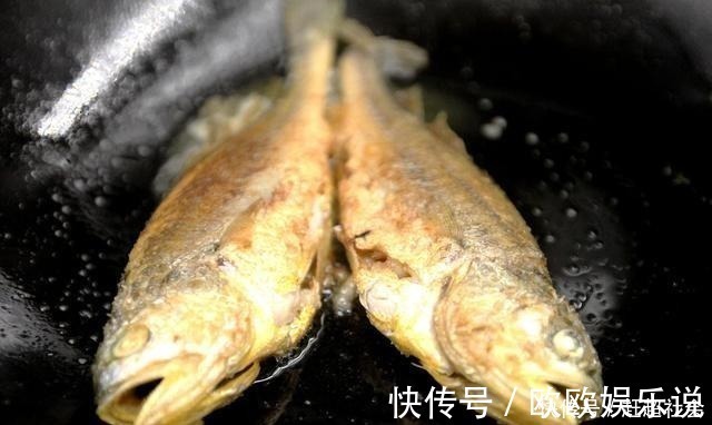 不粘|煎鱼时，先别着急下锅煎，掌握2个小技巧，不破皮不粘锅、鱼不腥
